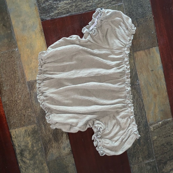 green off the shoulder cropped shirt - Picture 1 of 1